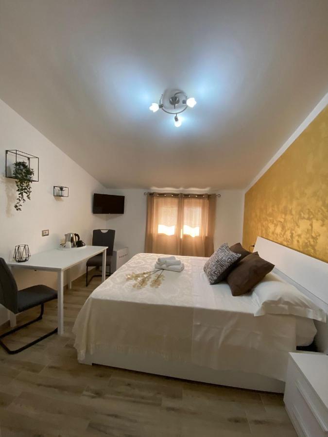 בוסה Cadoni Guest House מראה חיצוני תמונה