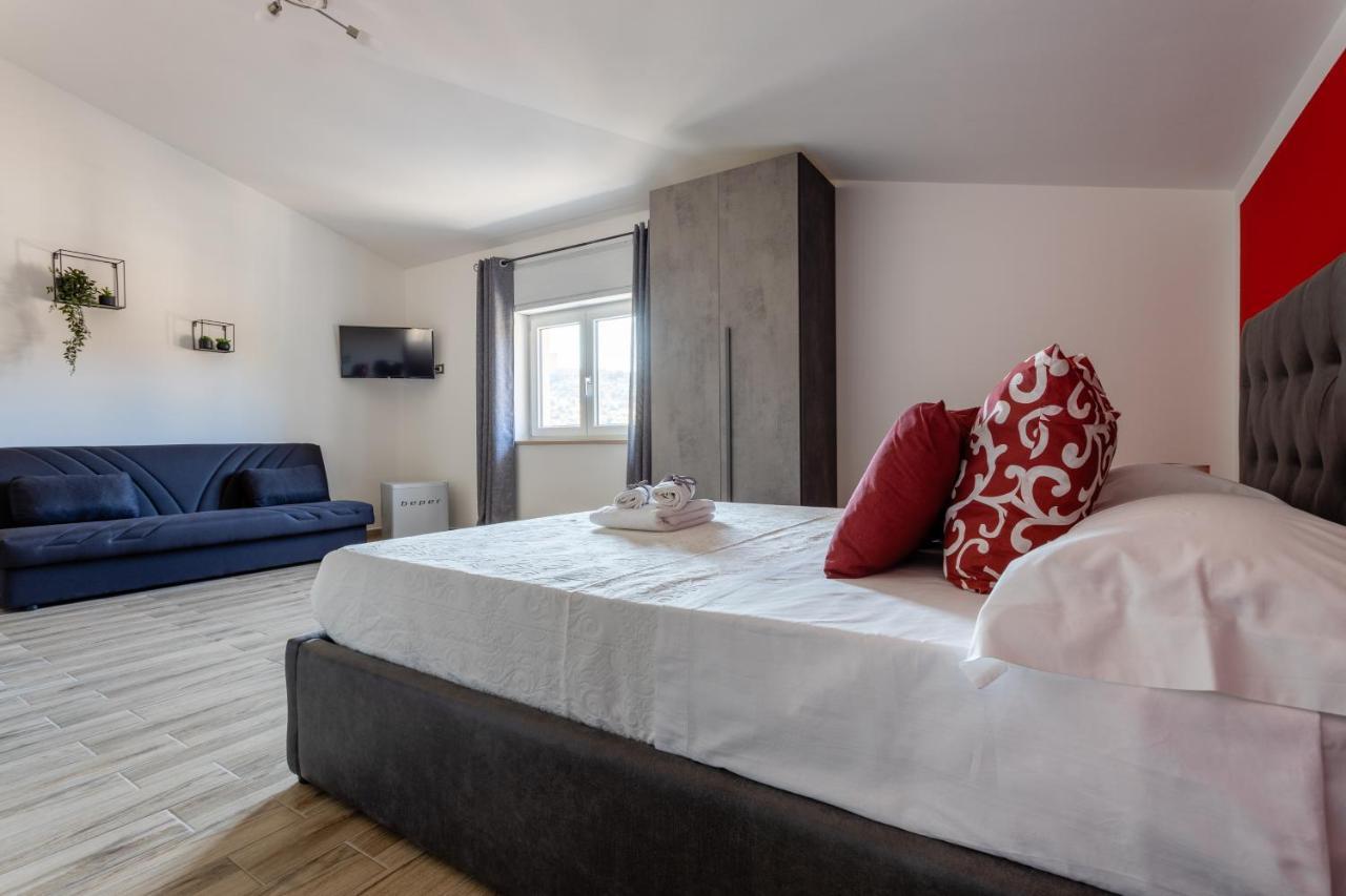 בוסה Cadoni Guest House מראה חיצוני תמונה